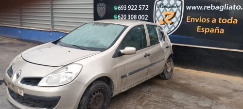 RENAULT CLIO III — vehículo donante para recambios 