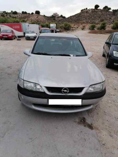 OPEL VECTRA B BERLINA — автомобиль-донор на запчасти 