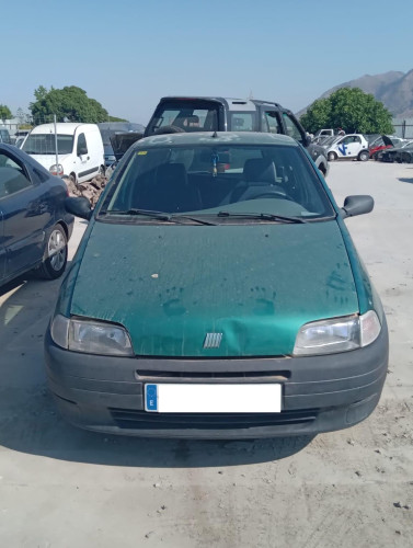  FIAT I PUNTO (176) BERLINA 