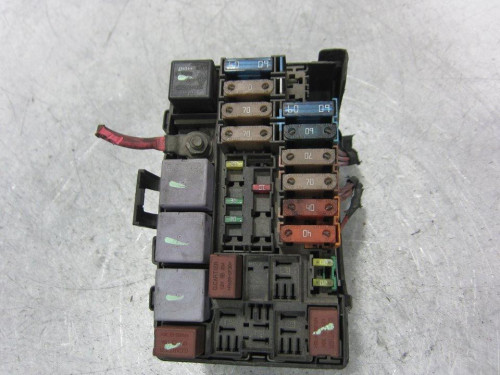  CAJA RELES / FUSIBLES Renault LAGUNA II (BG0) 