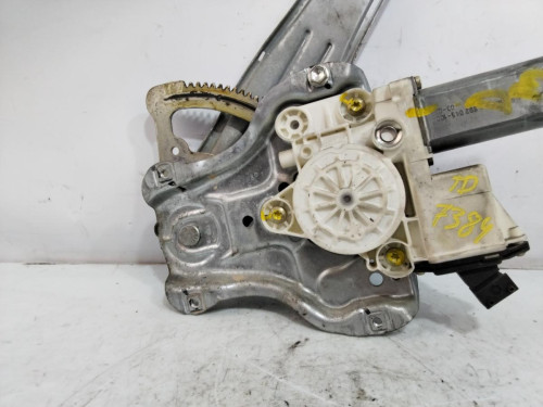 ELEVALUNAS TRASERO DERECHO Toyota COROLLA (E12) 