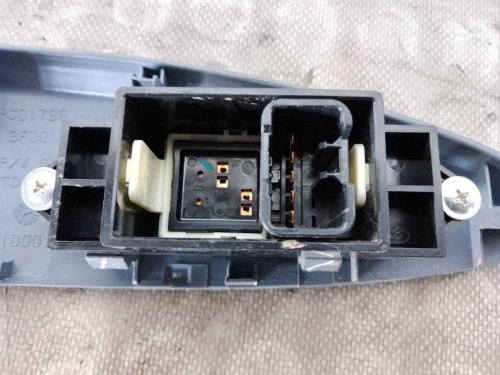 MANDO ELEVALUNAS TRASERO IZQUIERDO Peugeot ION 