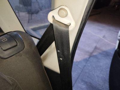 CINTURON SEGURIDAD TRASERO IZQUIERDO