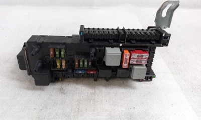 CAJA RELES / FUSIBLES, MERCEDES-BENZ, CLASE E (BM 212) LIM.