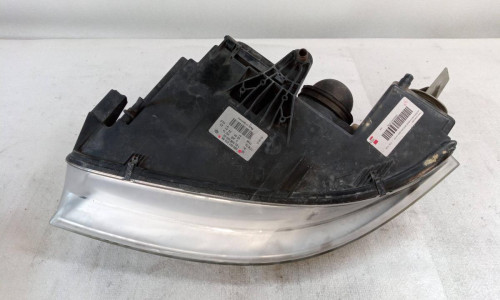 FARO DERECHO Volkswagen PASSAT BERLINA (3B3) 