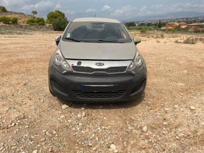 KIA RIO (UB)