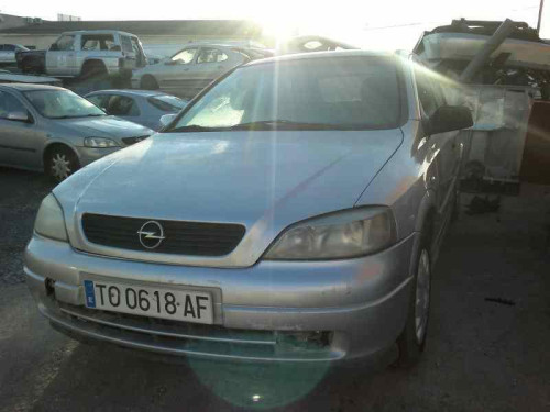 OPEL ASTRA G BERLINA — vehículo donante para recambios 