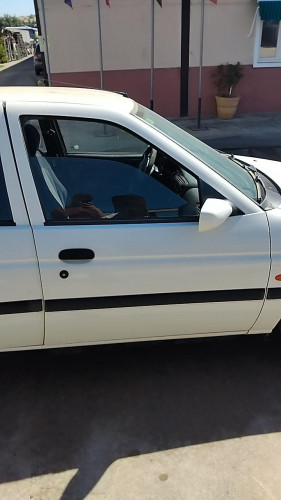 PUERTA DELANTERA DERECHA Ford Escort Berl./Turnier (1995->) Ford Escort Berl./Turnier (1995->) 
