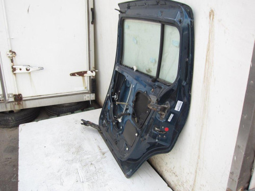  PUERTA TRASERA DERECHA MAZDA 5 BERLINA (CR) 