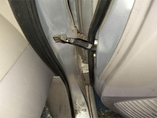 RETENEDOR PUERTA Mitsubishi GRANDIS (NA0W) 