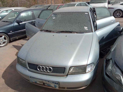 AUDI A4 BERLINA (B5)