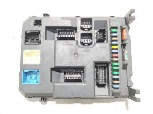  CAJA RELES / FUSIBLES Peugeot 207 SW 