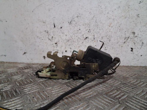 CERRADURA PUERTA DELANTERA IZQUIERDA 