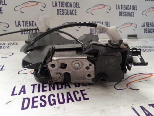 CERRADURA PUERTA DELANTERA DERECHA 