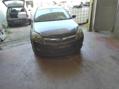 OPEL ASTRA H GTC