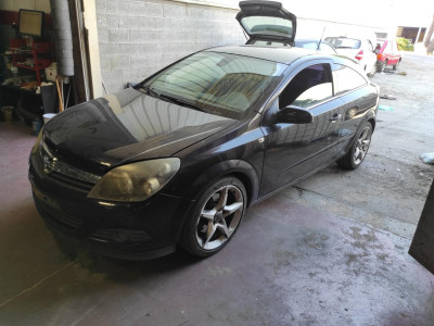 OPEL ASTRA H GTC