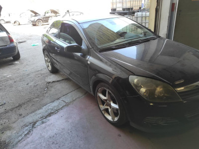 OPEL ASTRA H GTC