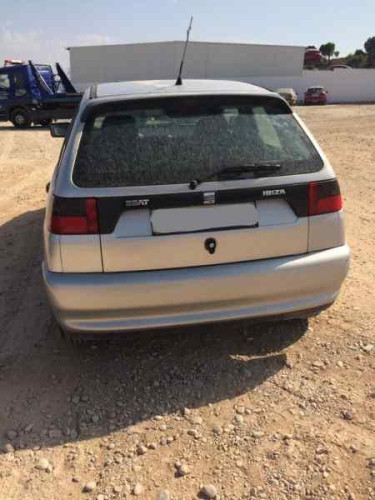 SEAT IBIZA (6K1) — vehículo donante para recambios 