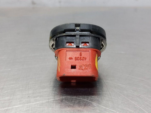  MANDO ELEVALUNAS DELANTERO DERECHO FORD FIESTA (CBK) 