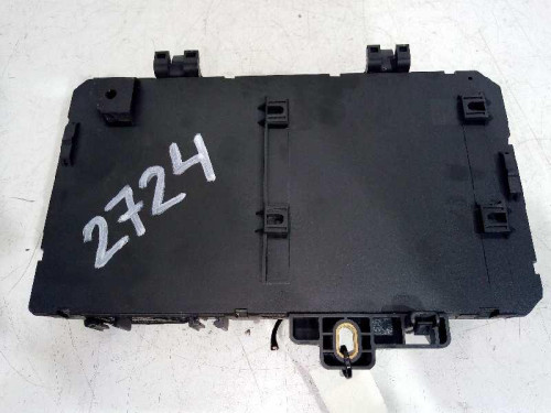  CAJA RELES / FUSIBLES Opel ASTRA H BERLINA 