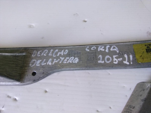 ELEVALUNAS DELANTERO DERECHO Opel CORSA D 