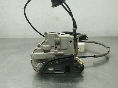  CERRADURA PUERTA DELANTERA DERECHA AUDI A3 (8VK) 