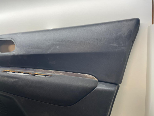 GUARNECIDO PUERTA DELANTERA DERECHA Peugeot 5008 