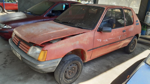 PEUGEOT 205 BERLINA 