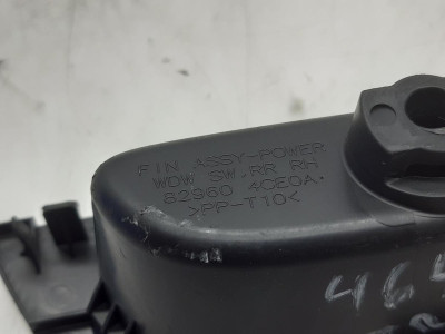 MANDO ELEVALUNAS TRASERO DERECHO