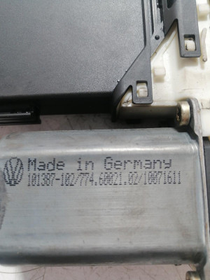 MOTOR ELEVALUNAS DELANTERO IZQUIERDO, VOLKSWAGEN, GOLF IV BERLINA (1J1)(10.1997)