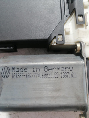  MOTOR ELEVALUNAS DELANTERO IZQUIERDO Volkswagen GOLF IV BERLINA (1J1)(10.1997) 
