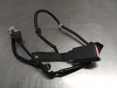 ENGANCHE CINTURON DELANTERO IZQUIERDO