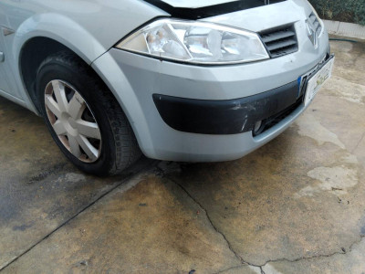 PARAGOLPES DELANTERO Renault Megane II Berlina 5P (10.2002->)