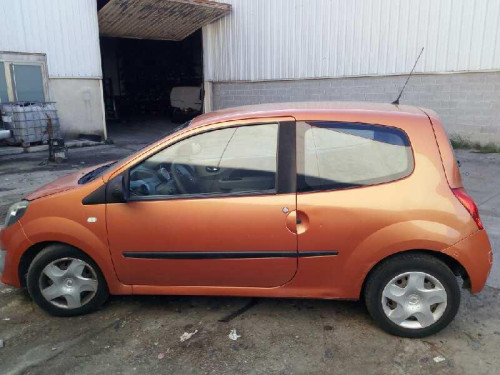 RENAULT TWINGO II — vehículo donante para recambios 