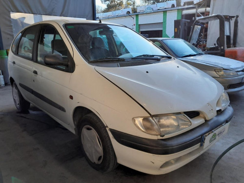 RENAULT MEGANE I SCENIC (JA0) — vehículo donante para recambios 