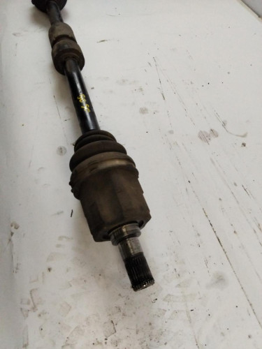 TRANSMISION DELANTERA DERECHA Kia CEED (ED) 