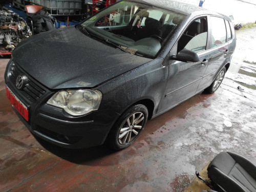 VOLKSWAGEN POLO IV (9N3) — vehículo donante para recambios 