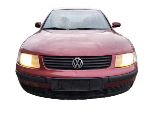  VOLKSWAGEN PASSAT BERLINA (3B2) 