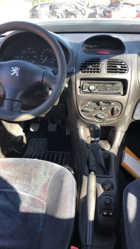 PEUGEOT 206 — автомобиль-донор на запчасти 