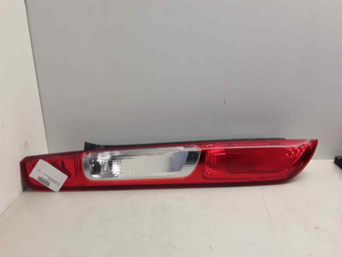 PILOTO TRASERO IZQUIERDO Ford FOCUS BERLINA (CAP) 