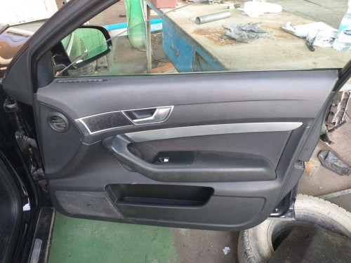  AUDI A6 BERLINA (4F2) 