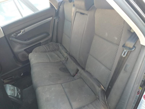  AUDI A6 BERLINA (4F2) 