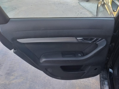  AUDI A6 BERLINA (4F2) 