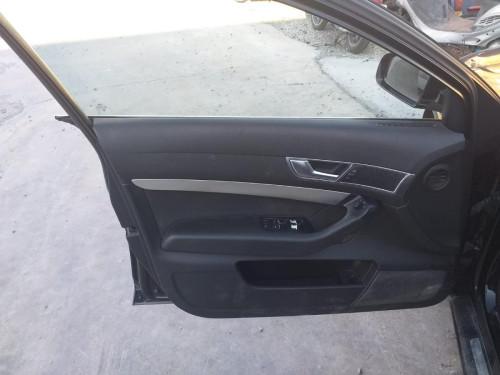  AUDI A6 BERLINA (4F2) 