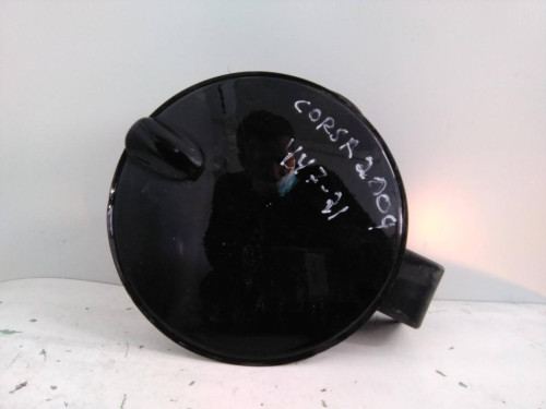 TAPA EXTERIOR COMBUSTIBLE OPEL CORSA D 