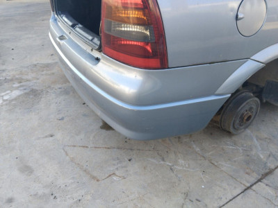 PARAGOLPES TRASERO Opel Astra G Berlina (1998->)