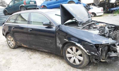 AUDI A6 BERLINA (4F2)