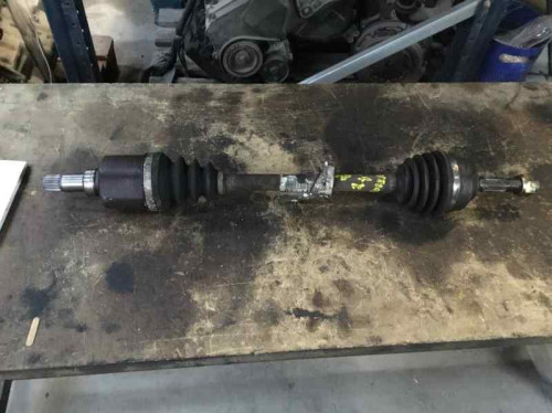 TRANSMISION DELANTERA IZQUIERDA 
