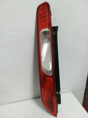 PILOTO TRASERO IZQUIERDO Ford FOCUS BERLINA (CAP) 