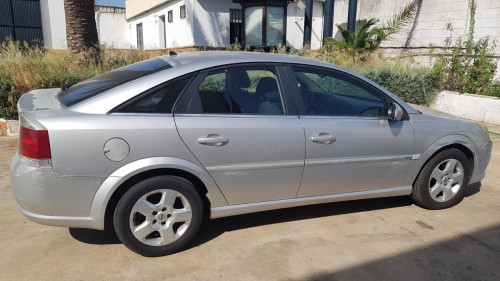 Opel Vectra C Berlina (07.2005->) — автомобиль-донор на запчасти 